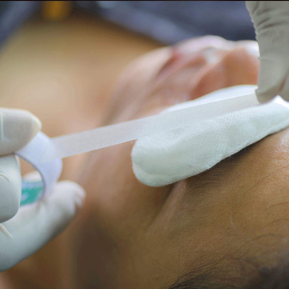 eye emergency treated at Optix Eyecare & Gallery
